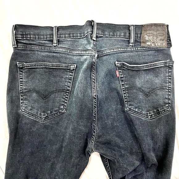 LEVI's 505 Dark Blue Jeans - Picture 2 of 4